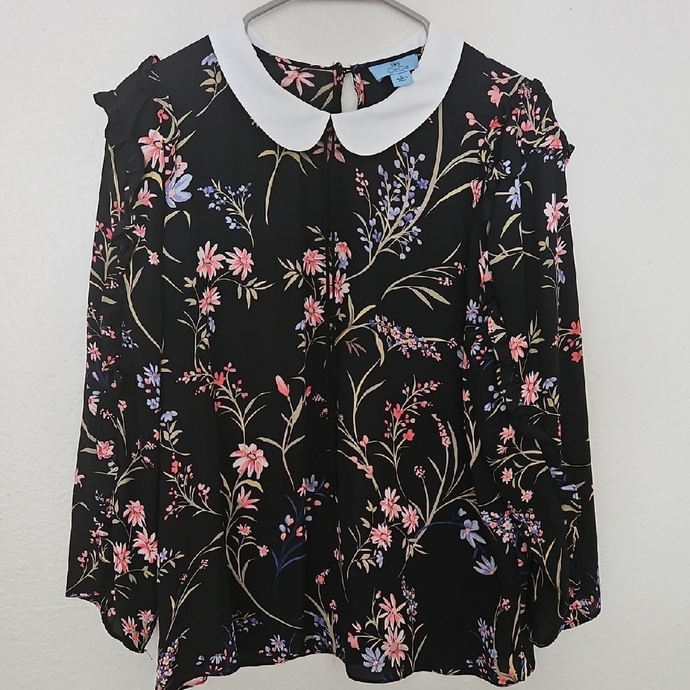 CeCe Black Floral Blouse with White Peter Pan Collar